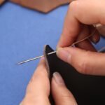 Kit com agulhas para costura em couro